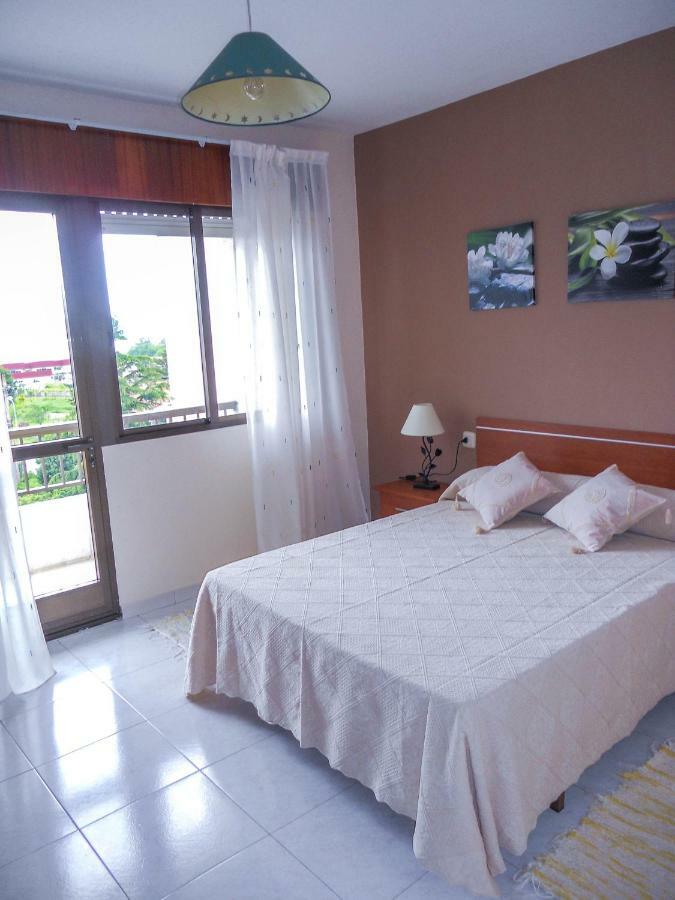 Apartamentos Blanco O Grove Esterno foto